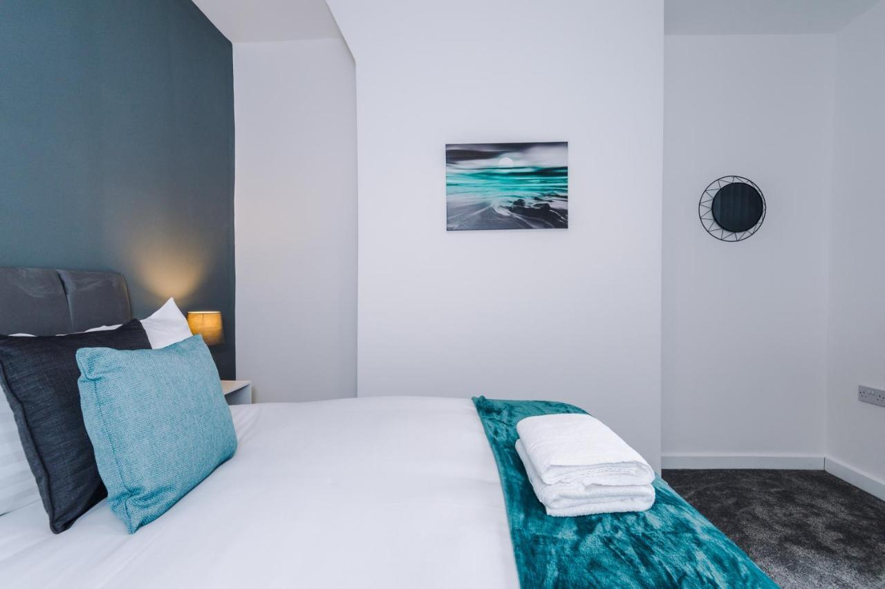 Cosy 3 Bed 3 Bath House - Central Liverpool -Self Check-In & Free Parking! Villa Exterior photo