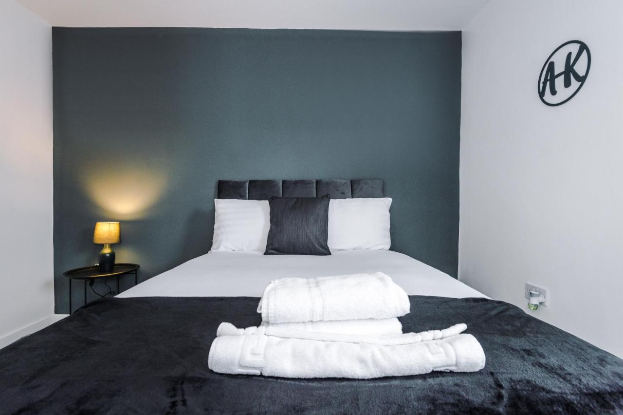 Cosy 3 Bed 3 Bath House - Central Liverpool -Self Check-In & Free Parking! Villa Exterior photo